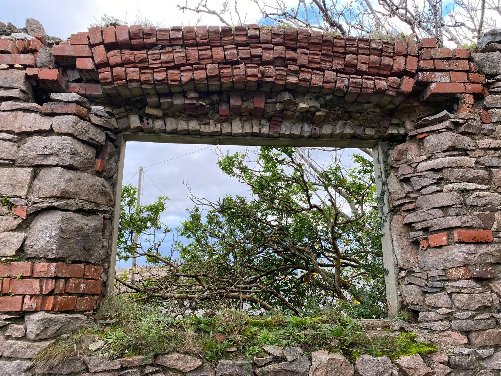 Restored stone and brick opening in a traditional west of Ireland building